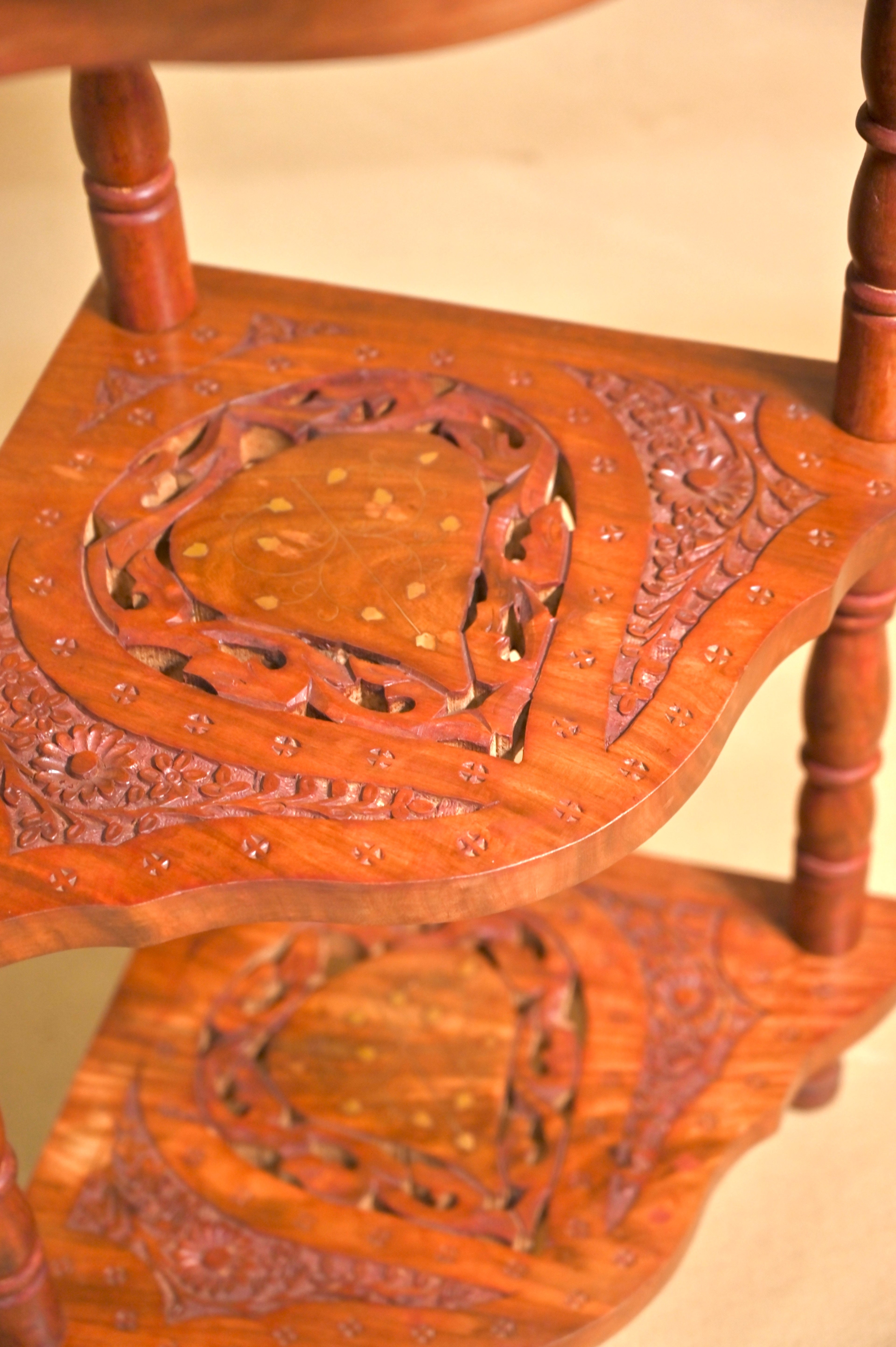 Handcrafted Sheesham Wood 3-Tier Corner Display Stand